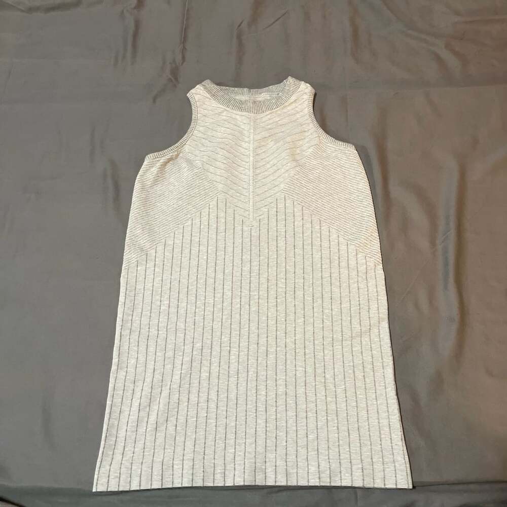 Athleta Sojourn Tank Top Gray